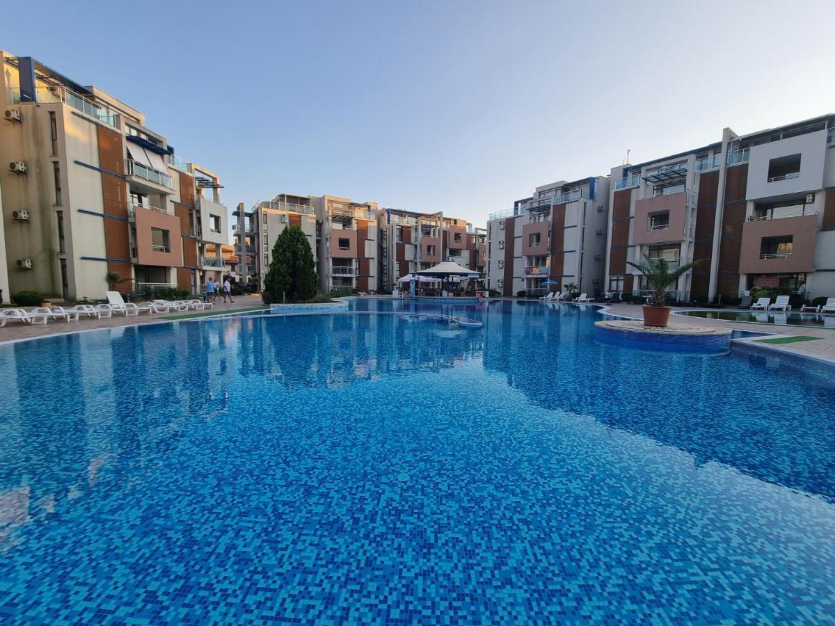 Studio Apartment With Balcony 300M From Beach Sunny Beach Esterno foto
