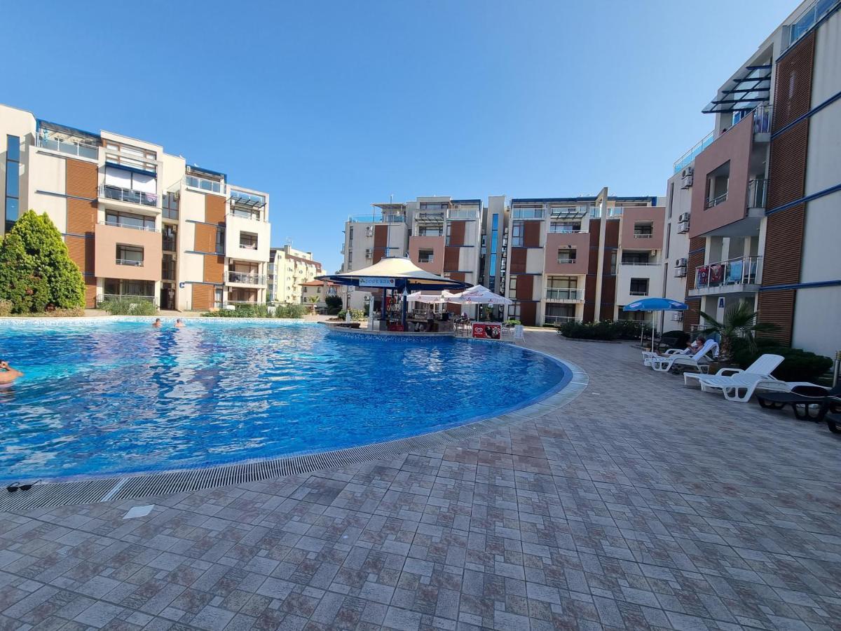 Studio Apartment With Balcony 300M From Beach Sunny Beach Esterno foto