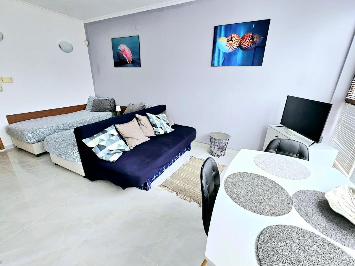 Studio Apartment With Balcony 300M From Beach Sunny Beach Esterno foto