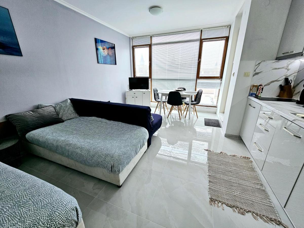Studio Apartment With Balcony 300M From Beach Sunny Beach Esterno foto