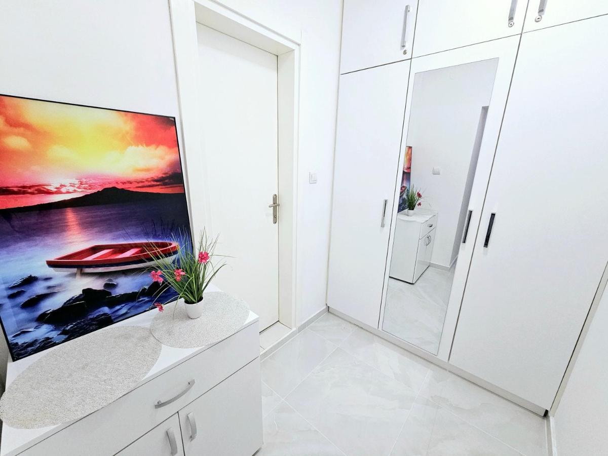 Studio Apartment With Balcony 300M From Beach Sunny Beach Esterno foto