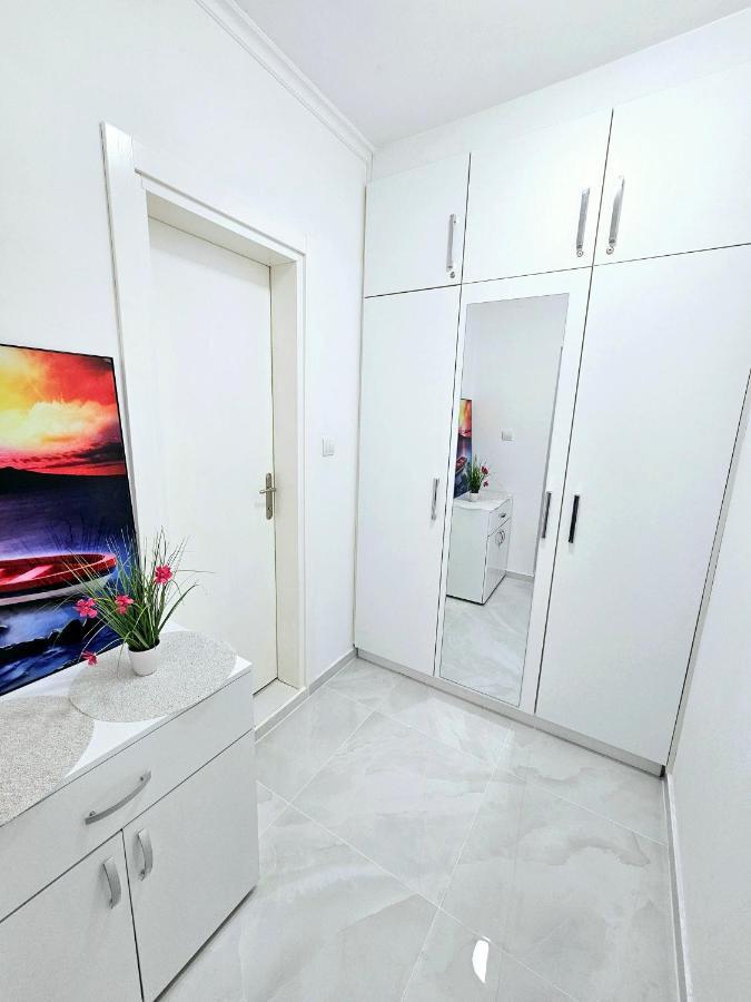 Studio Apartment With Balcony 300M From Beach Sunny Beach Esterno foto